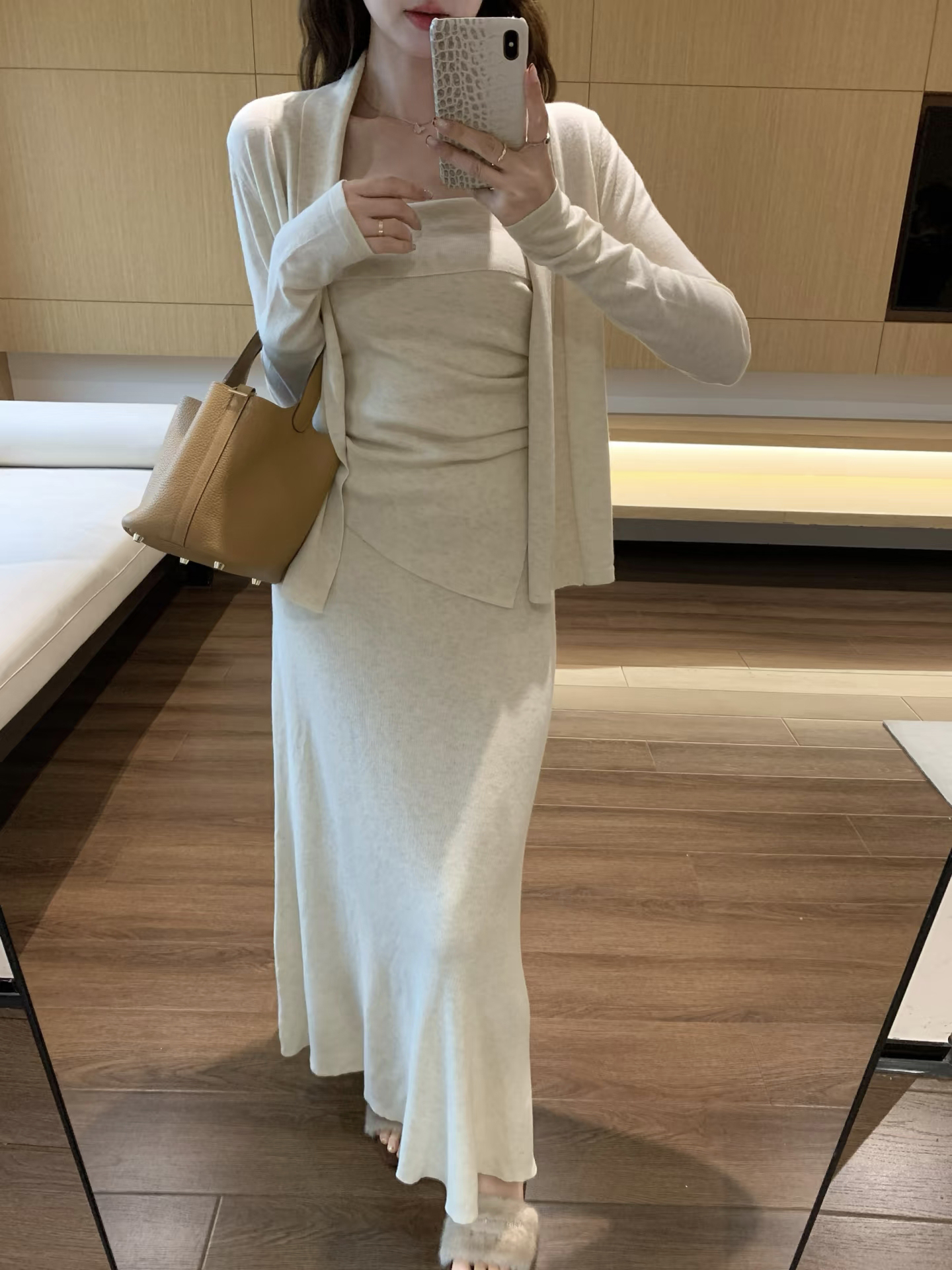 Elegant Lazy Cardigan Cami and Skirt Slimming Gentle High-IQ Old Money Three-Piece Set - Image 4