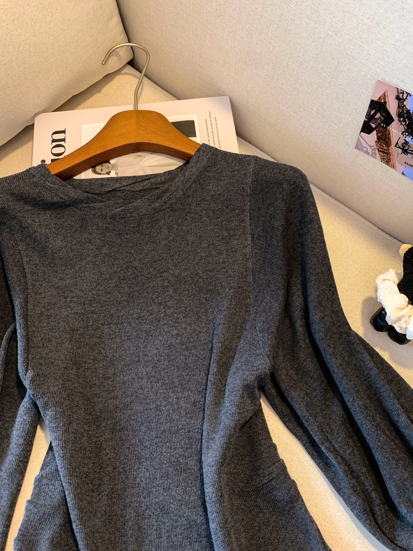 Women's Round Neck Side Pleated Knit Top with Lantern Sleeves - Image 4
